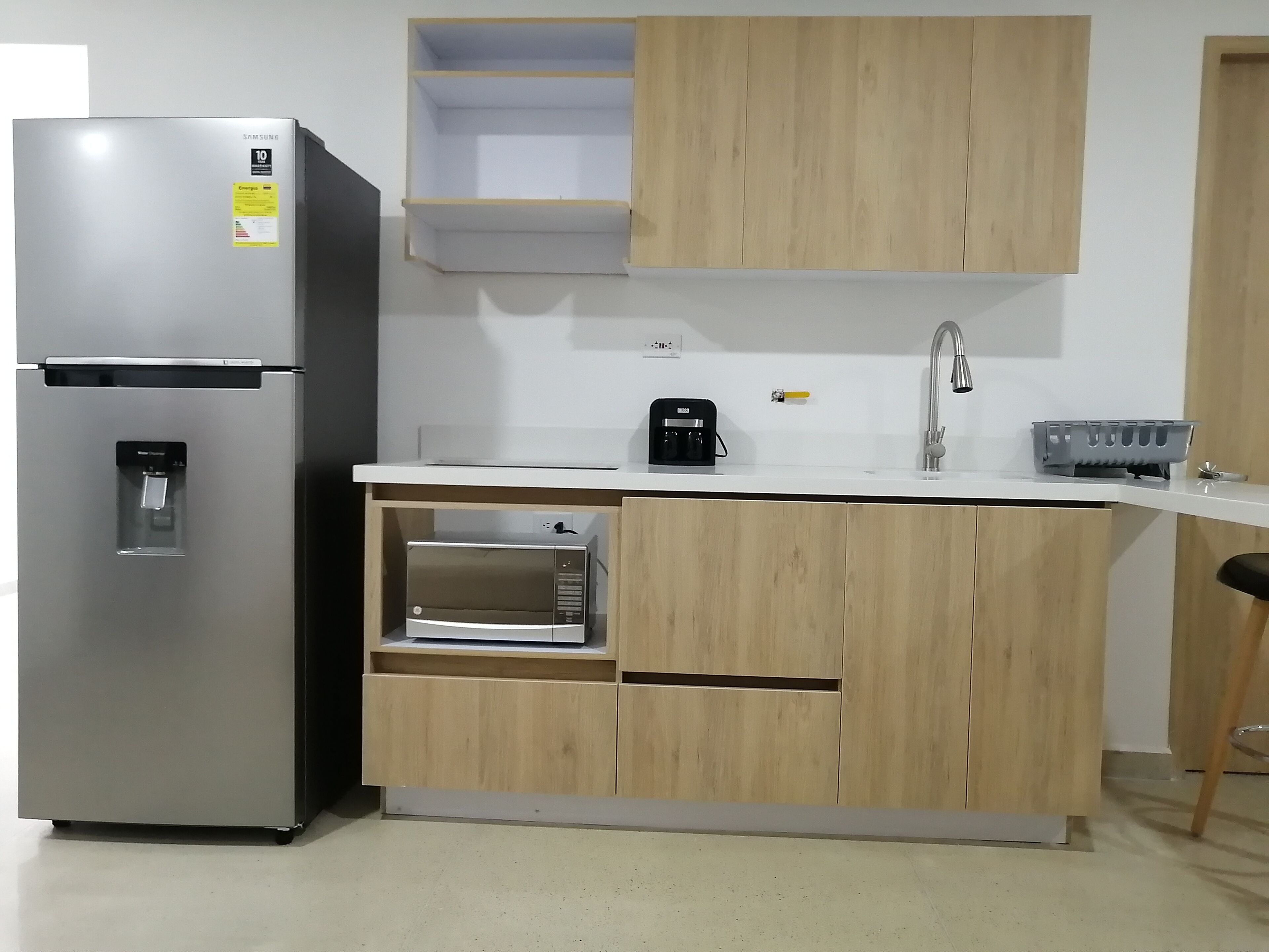 ☆ 2 BALCONIES + 1Patio ☆ 3bed+2sofabed Sta Monica❤ 20min LAURELES