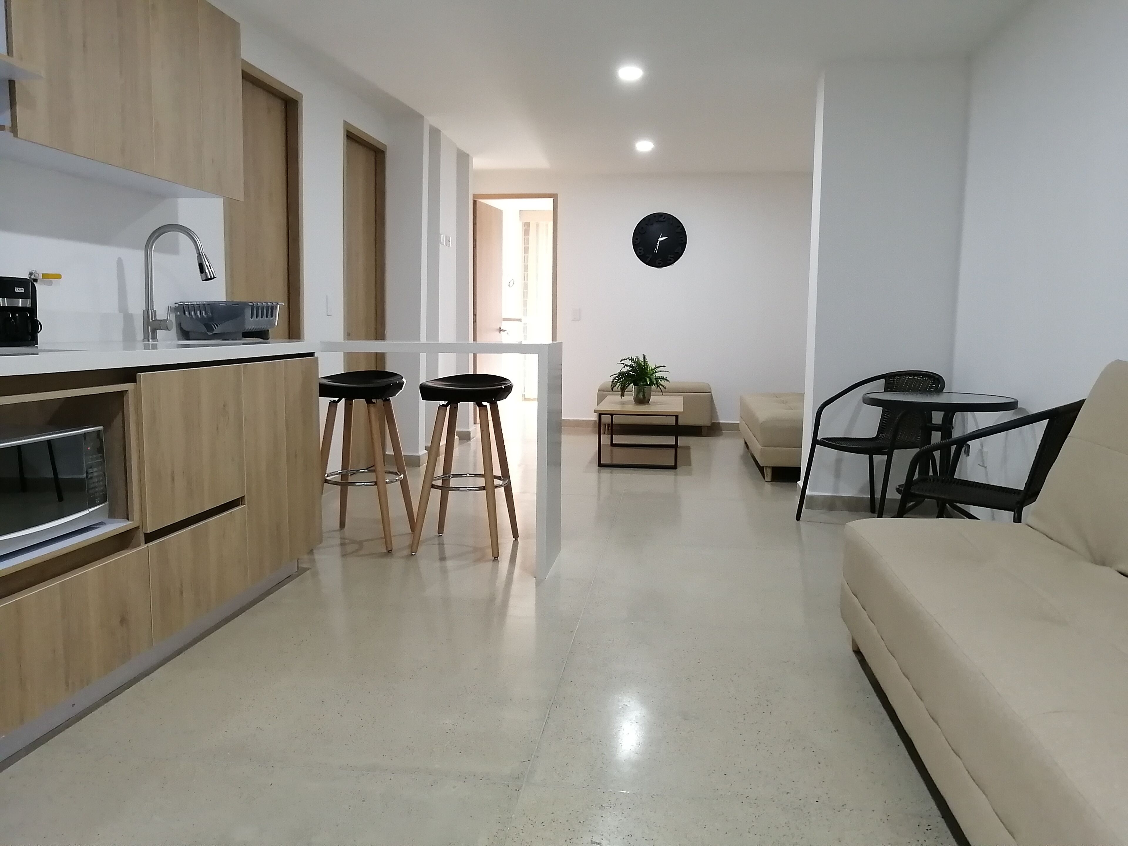 ☆ 2 BALCONIES + 1Patio ☆ 3bed+2sofabed Sta Monica❤ 20min LAURELES