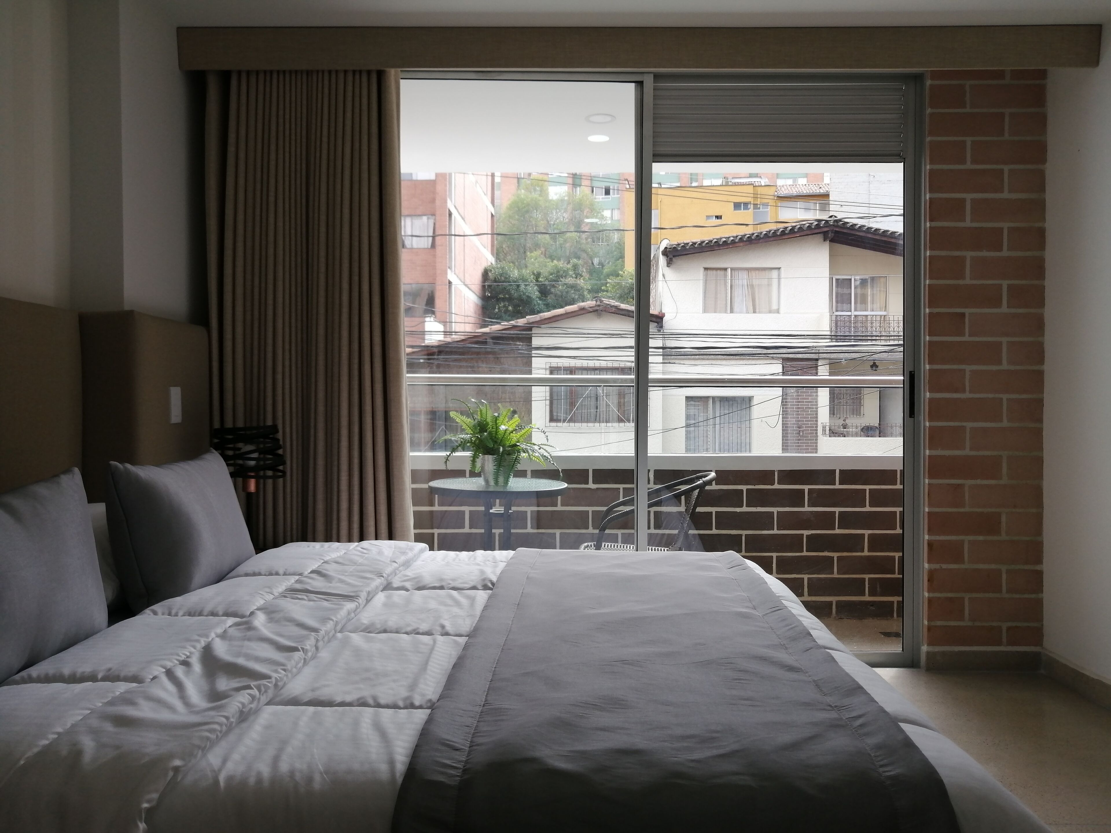 ☆ 2 BALCONIES + 1Patio ☆ 3bed+2sofabed Sta Monica❤ 20min LAURELES