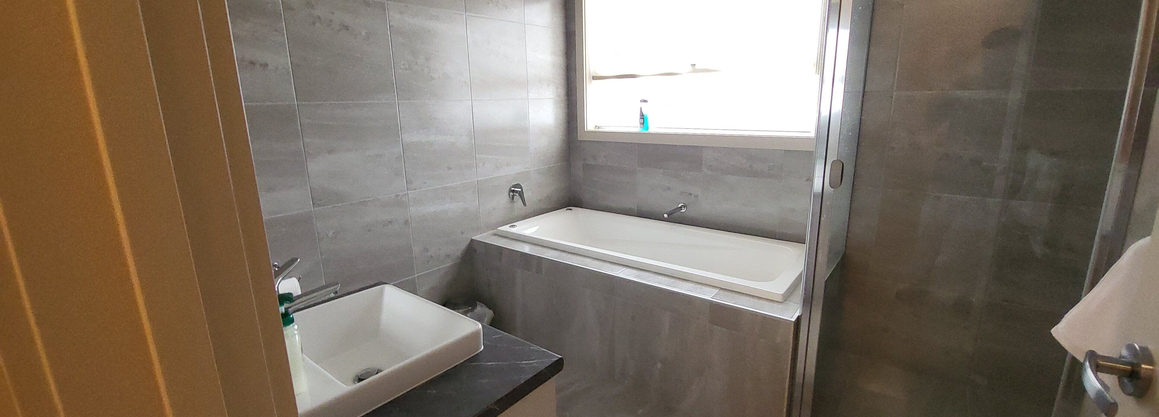 Newly built cozy double storey 3 bed room house at Prospect. — image 9