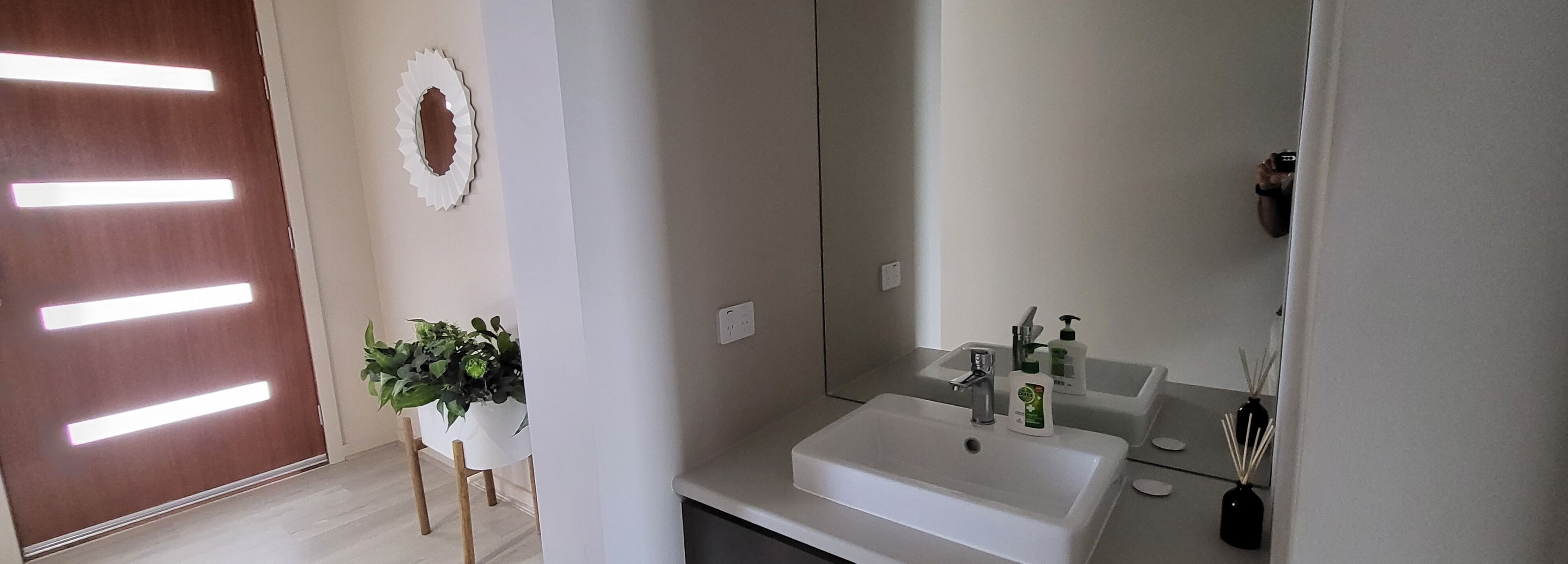 Newly built cozy double storey 3 bed room house at Prospect. — image 4