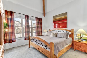 3 habitaciones, internet y ropa de cama