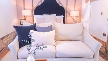 Cottage | 1 bedroom, individually decorated, individually furnished, free WiFi