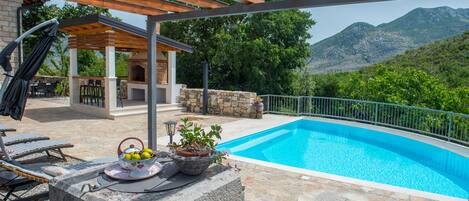 Outdoor pool, a heated pool