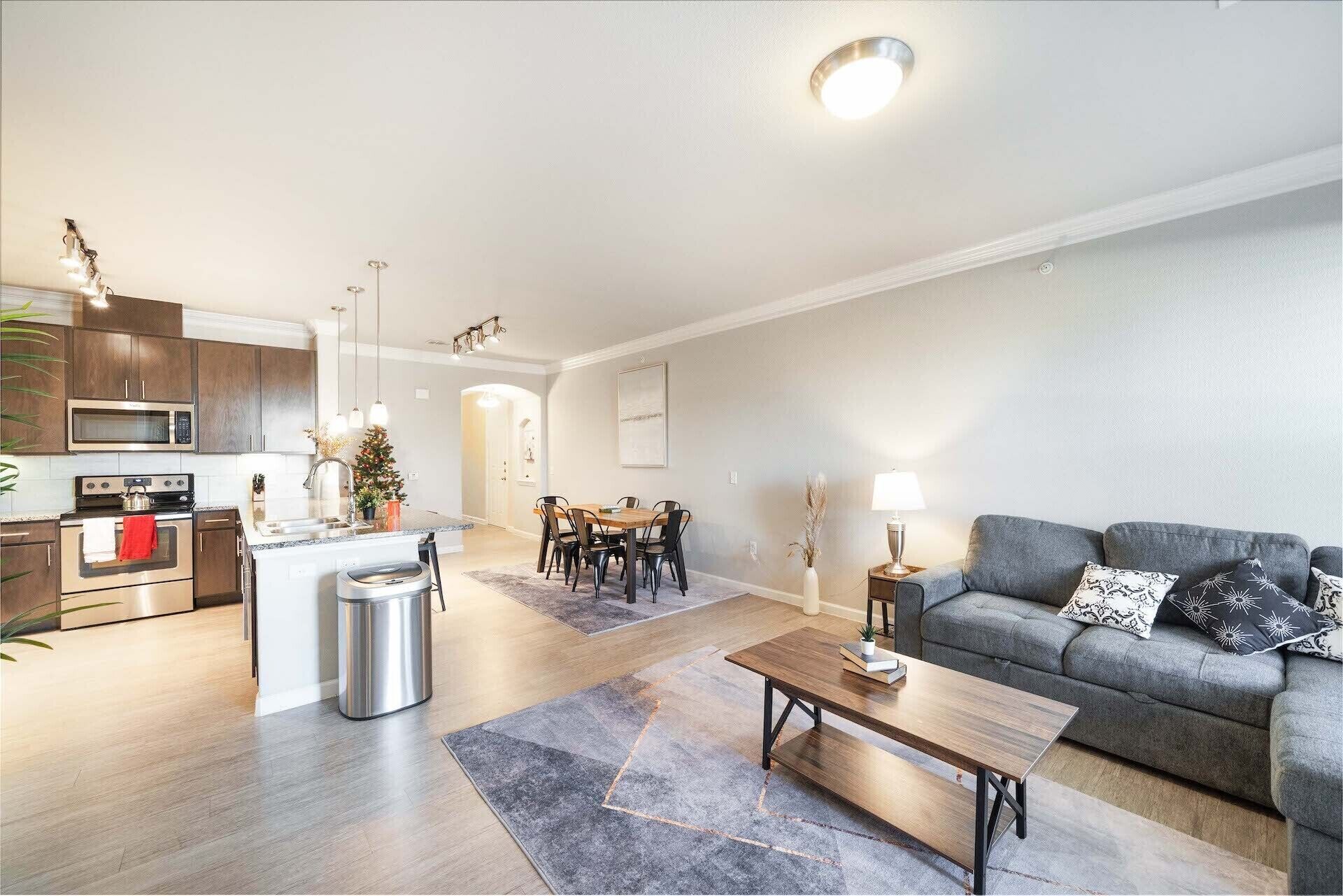 Luxury Townhome + Pool | North Austin | Evonify