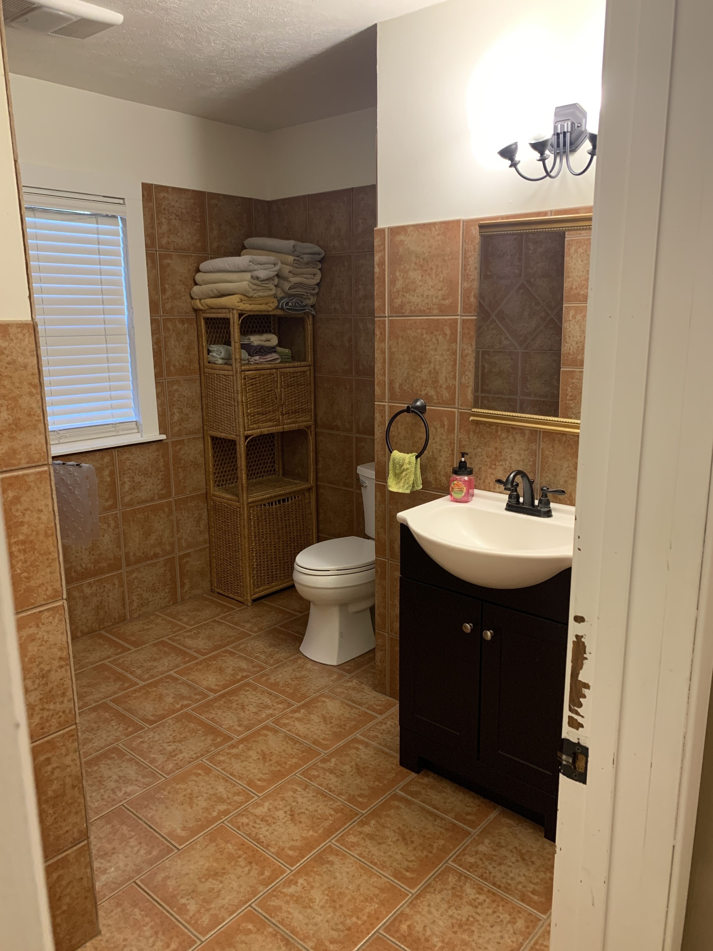 Ouachita Mountains Farmhouse on 300+ acres with Free WiFi