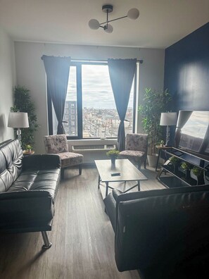 Smart TV - 2BR apt near EWR 1347 (Elizabeth)