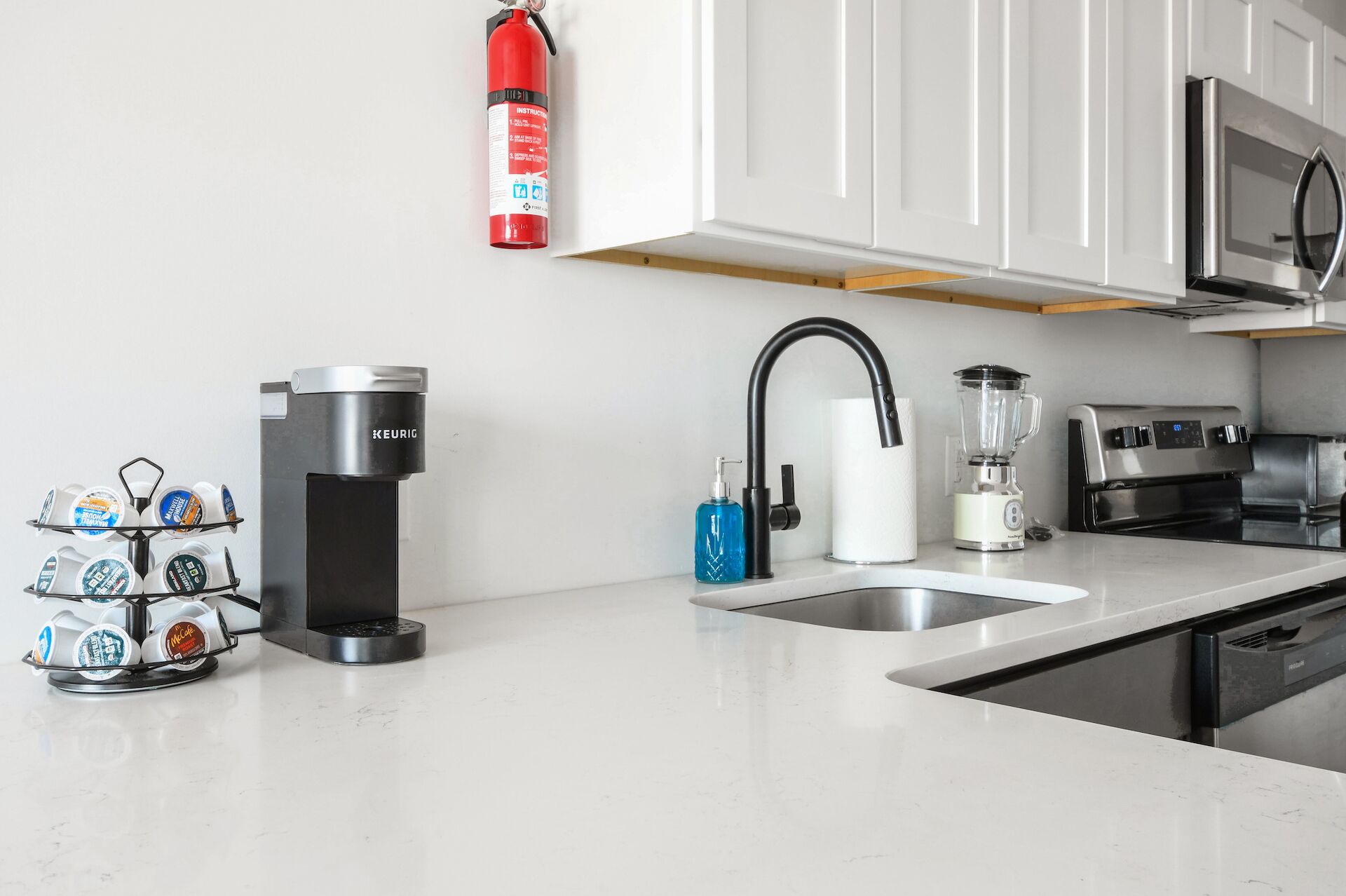 Luxury Studio | 30 Mins to Manhattan | Evonify