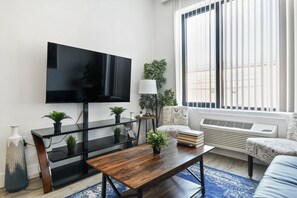 Smart TV - Cozy 1BR next to EWR 3817 (Elizabeth)