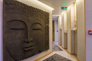 Quầy tiếp tân