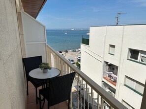 Property grounds - Agi Avenida 5C Apartamento for rent in Roses Girona. (Roses)