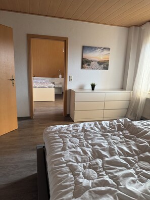 5 bedrooms, iron/ironing board, travel cot, free WiFi