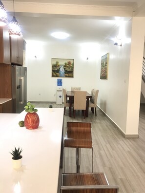 Dining - Nice apartment with terrace-5min from the beach (lake Kivu) (Rubavu)