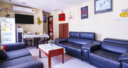 OYO 90486 Station Hotel