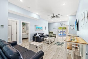 TV, ping pong - Sparks are Flyin' - 5 Bedroom House with Private Pool - Don't Miss this Great Opportunity (North Myrtle Beach)