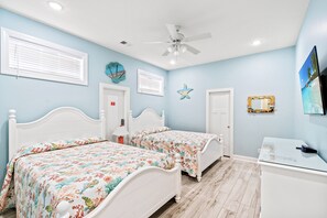 5 bedrooms, free WiFi, bed sheets