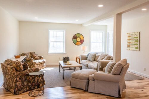 Updated 3 bedroom vacation rental in Sunapee