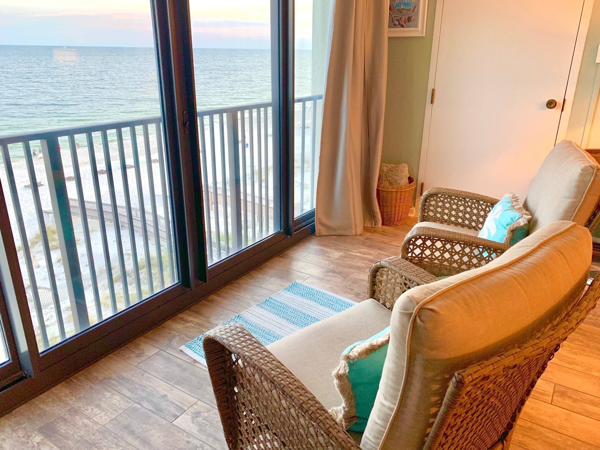 The Gulf Tower 5A: 2  BR, 2  BA Condominium in Gulf Shores, Sleeps 6