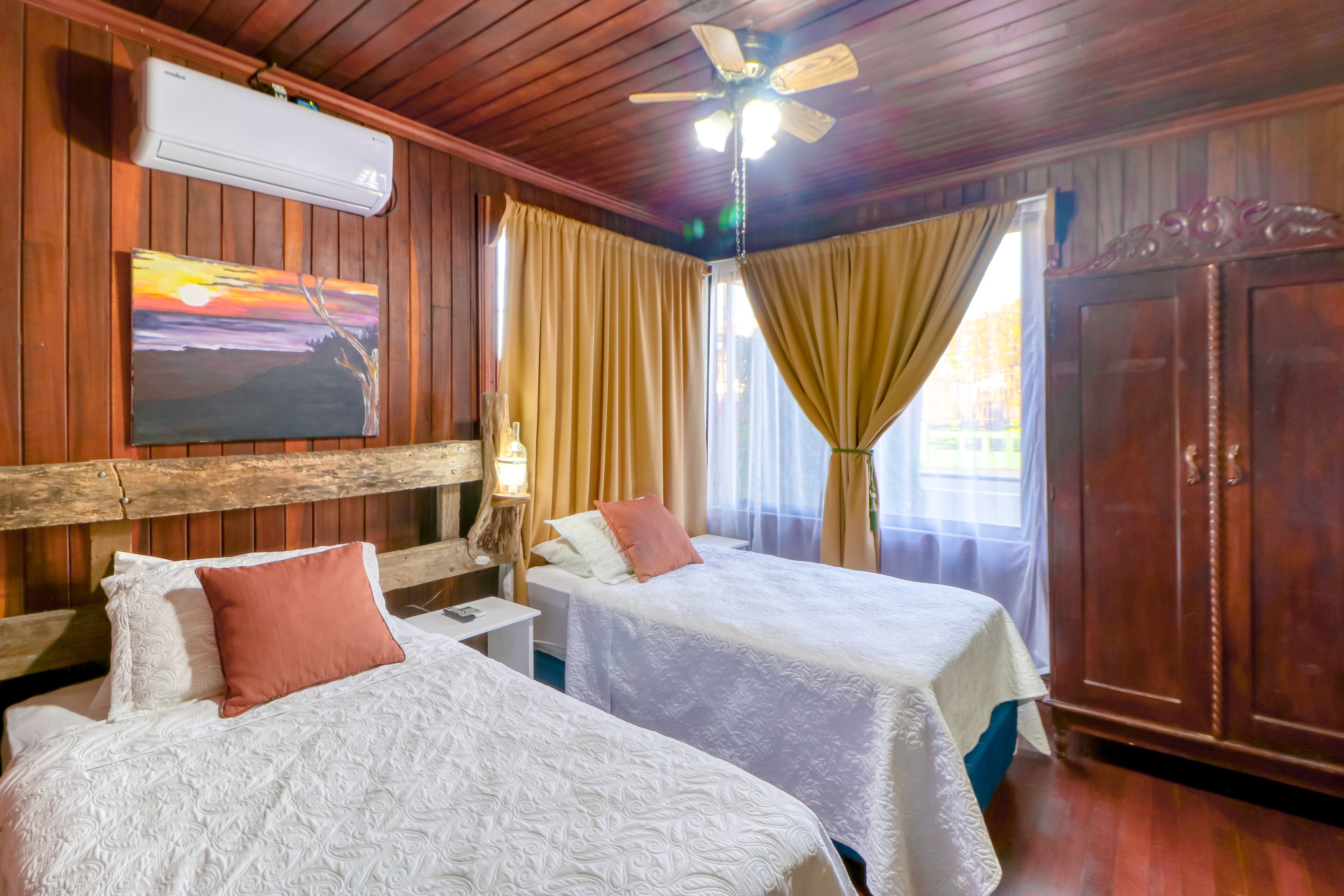 Sea-view escape in family hotel with amazing views, fast WiFi, & dining on-site