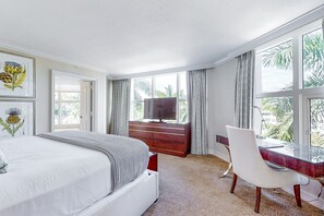 2 bedrooms, desk, iron/ironing board, Internet