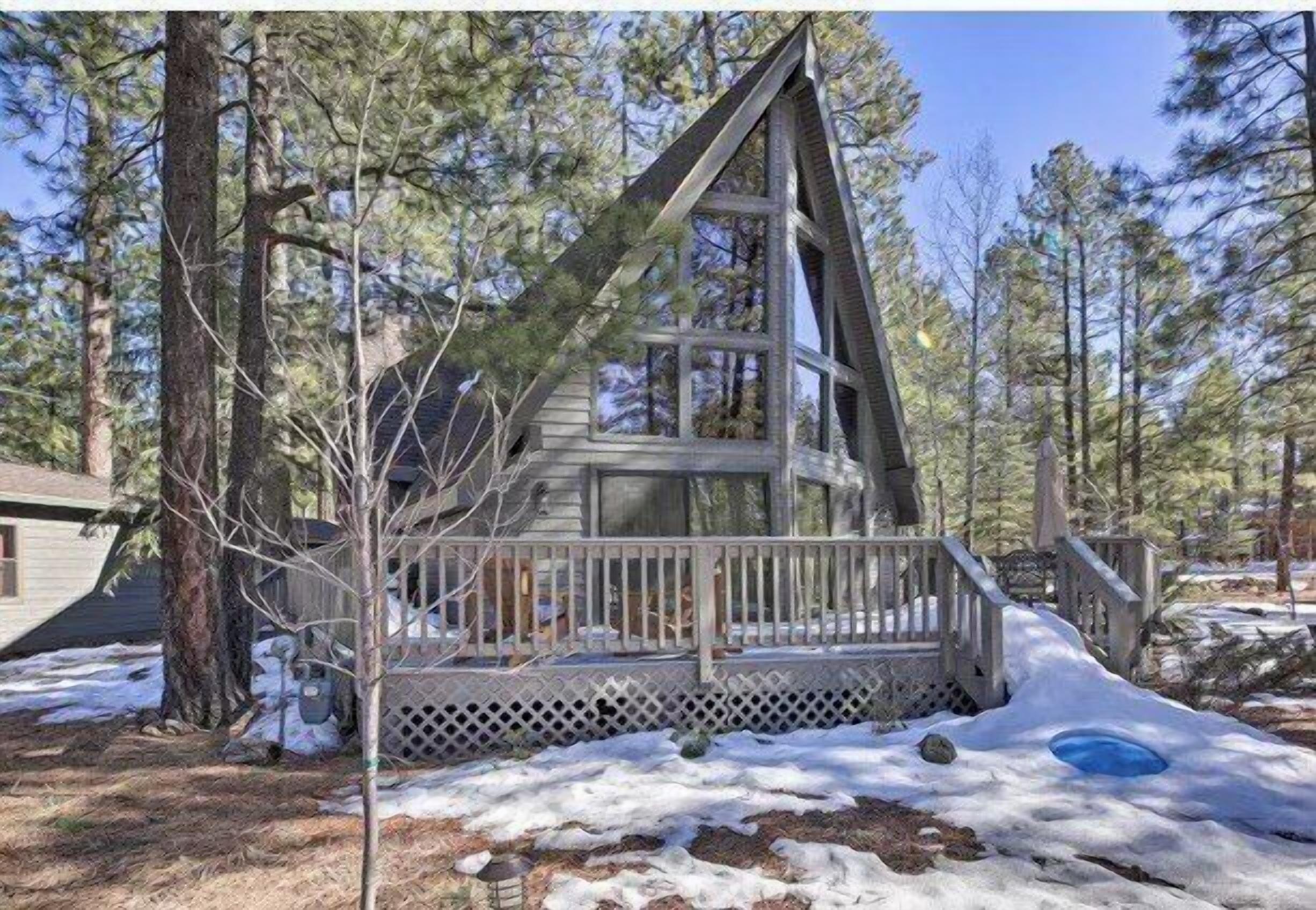 A Lazy Bear Lodge in the Pinetop Country Club