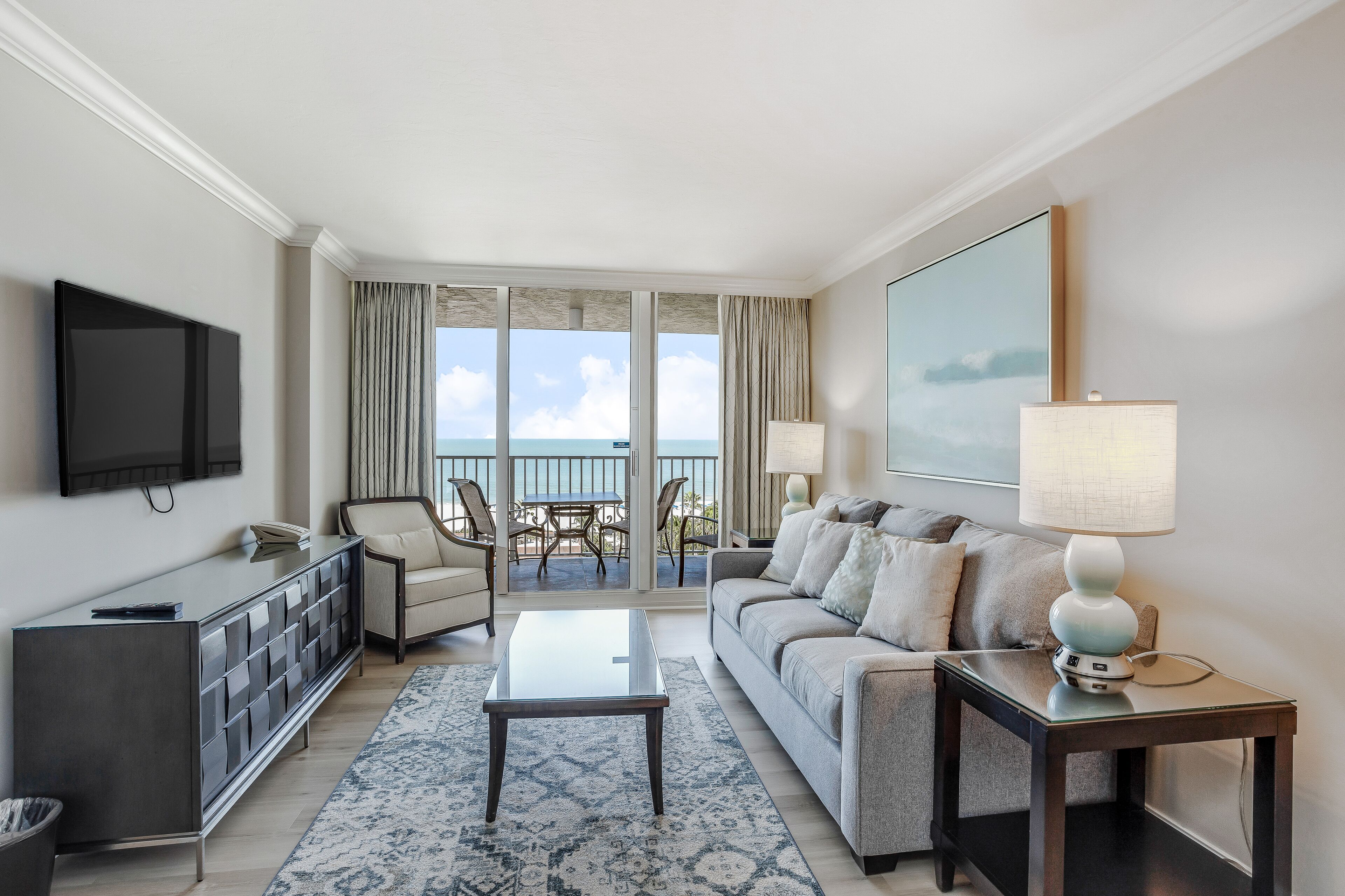 Snowbird-friendly, Gulf-front condo with a pool, a hot tub, & central AC