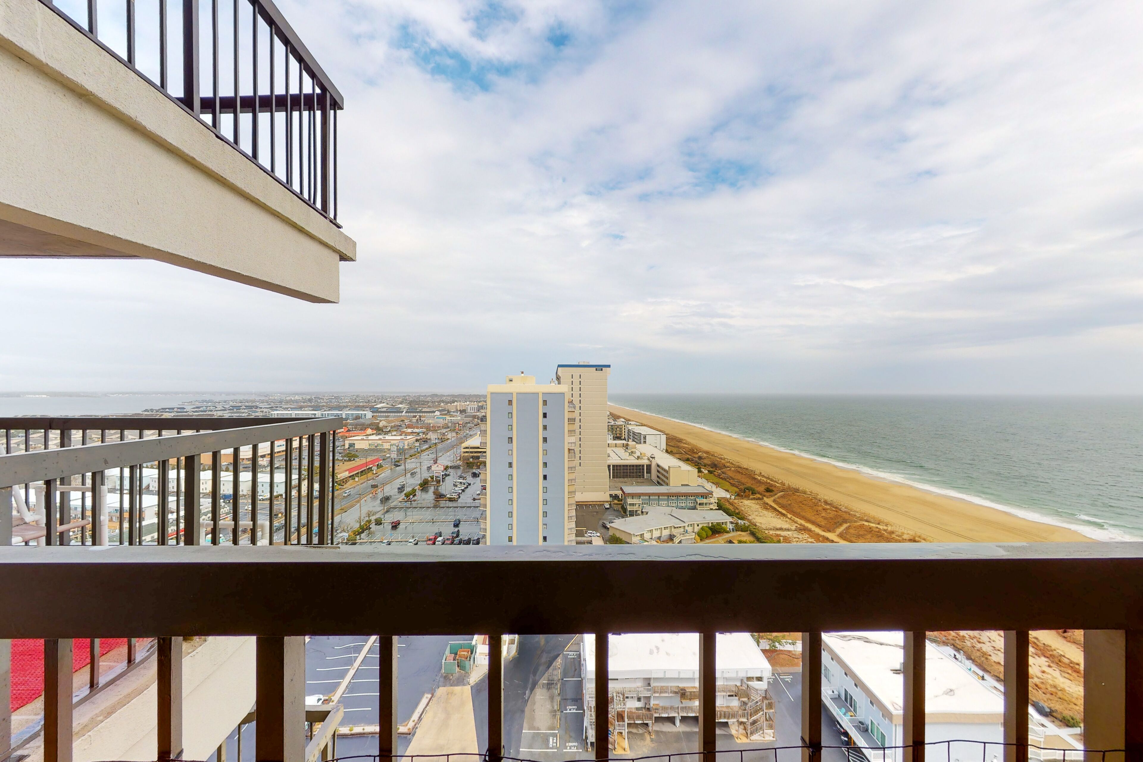 Dreamy oceanfront getaway with pools, beach access & balcony