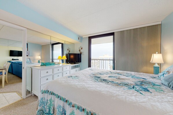 2 bedrooms, iron/ironing board, internet, bed sheets