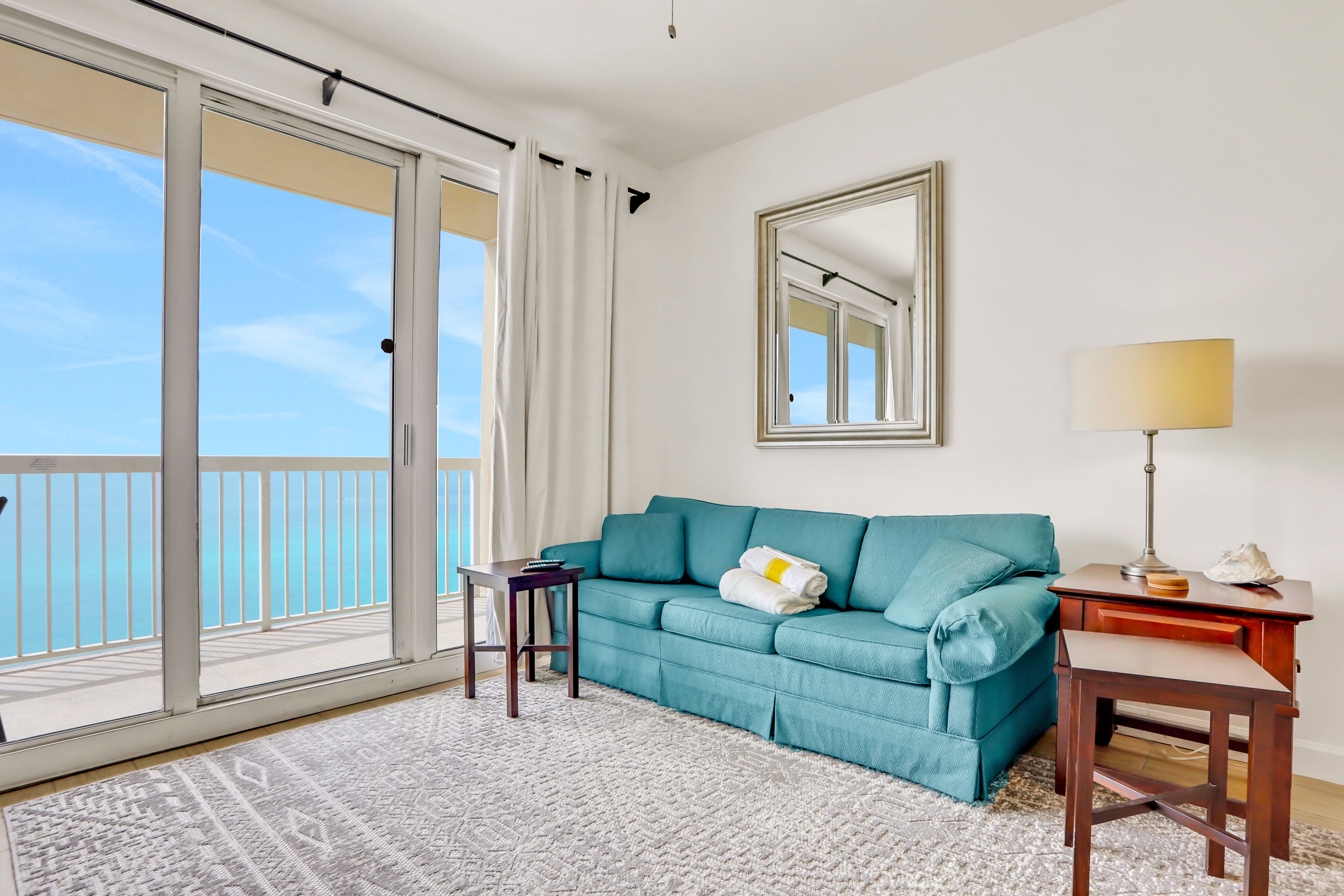 Deluxe condo w/fantastic gulf view, onsite heated pool, hot tub, private balcony
