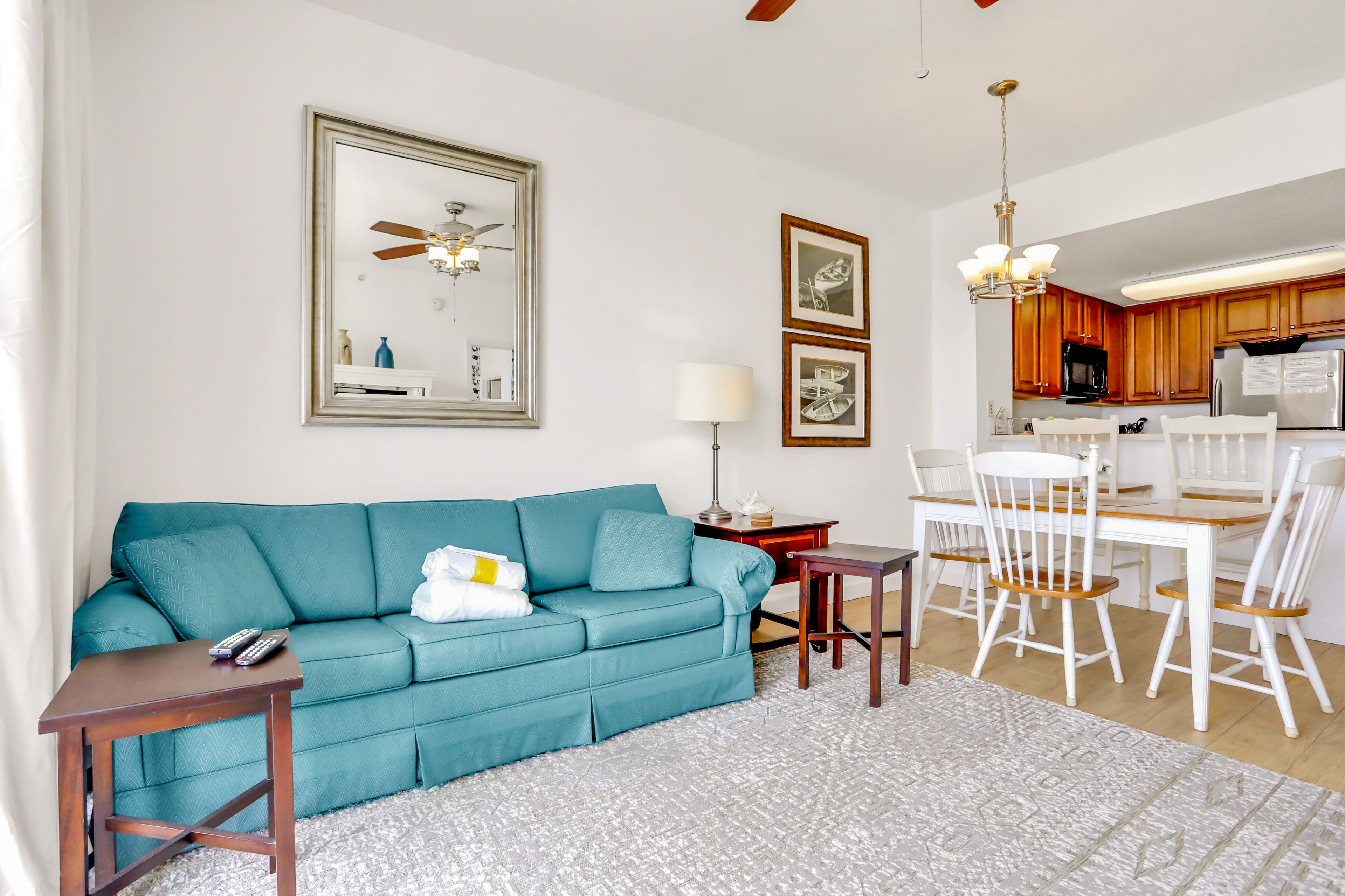 Deluxe condo w/fantastic gulf view, onsite heated pool, hot tub, private balcony