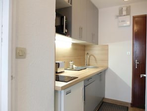 Kühlschrank, Mikrowelle