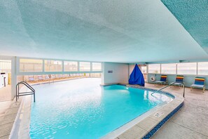 A heated pool - Gulf-front condo with huge balcony & on-site pools, hot tub, gym, beach access (Panama City Beach)