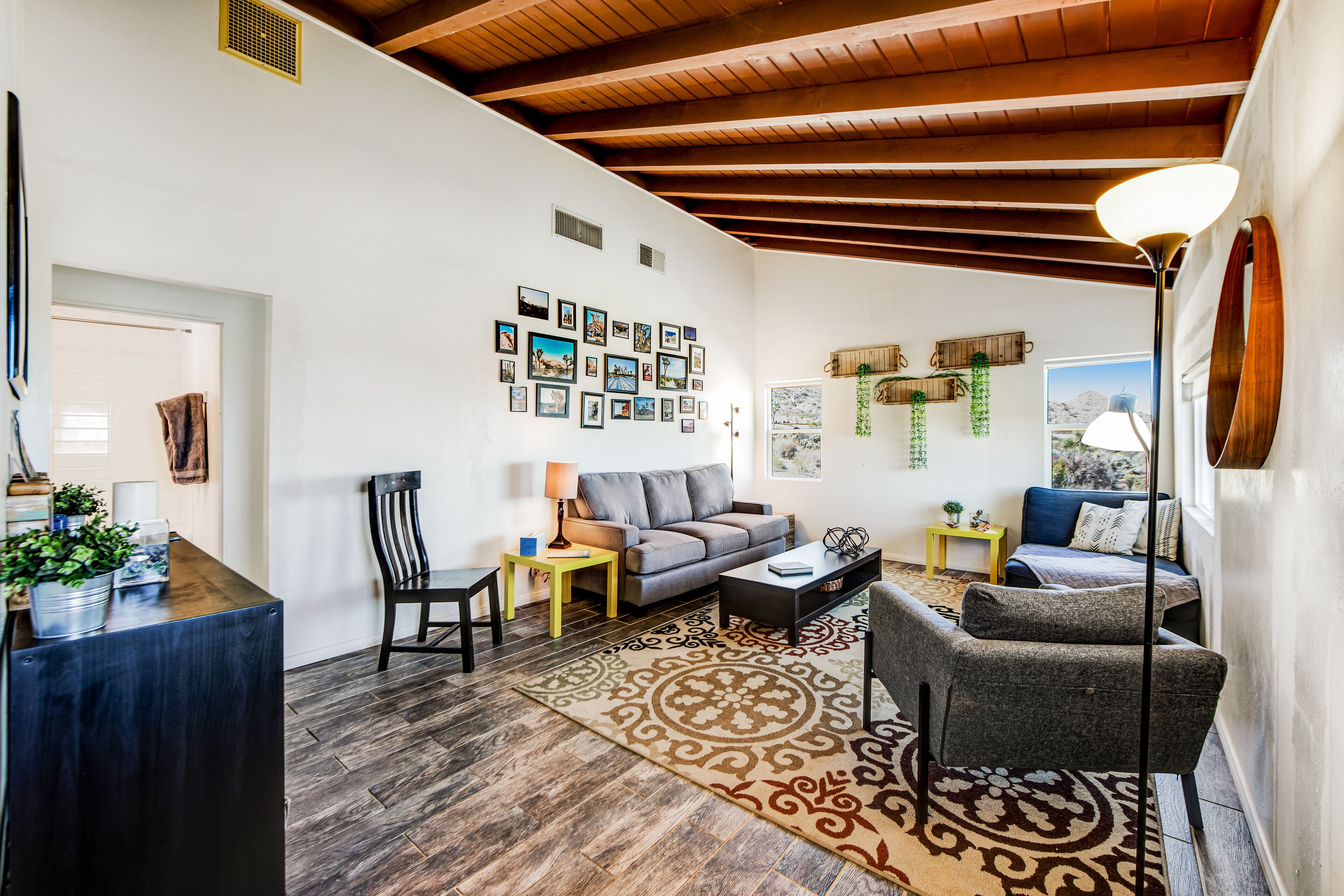 Dog-friendly desert oasis with mountain views, private cowboy pool, WiFi, & AC