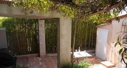 Gorgous, independent studio with terraces