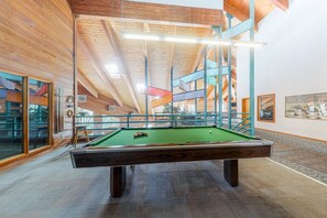 غرفة الألعاب