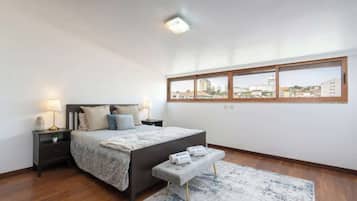 4 quartos, ferros/tábuas de passar roupa, berço de viagem, Wi-Fi