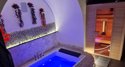 1-bed Cottage With Indoor hot tub and Sauna