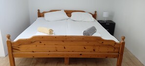 3 bedrooms, Internet, bed sheets