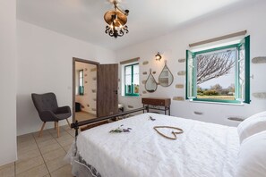 3 bedrooms, WiFi, bed sheets