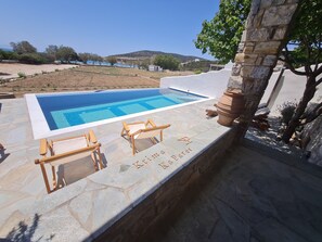 Outdoor pool - Seaside Villa Glyfa (Paros)