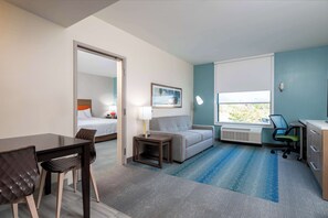 Living area - Home2 Suites by Hilton Fredericksburg South (Fredericksburg)