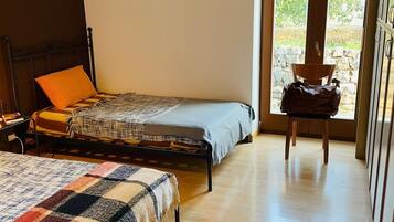 2 Schlafzimmer, Bügeleisen/Bügelbrett, kostenloses WLAN, Bettwäsche