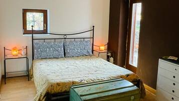 2 sovrum, strykjÀrn/strykbrÀda, gratis wi-fi och sÀngklÀder