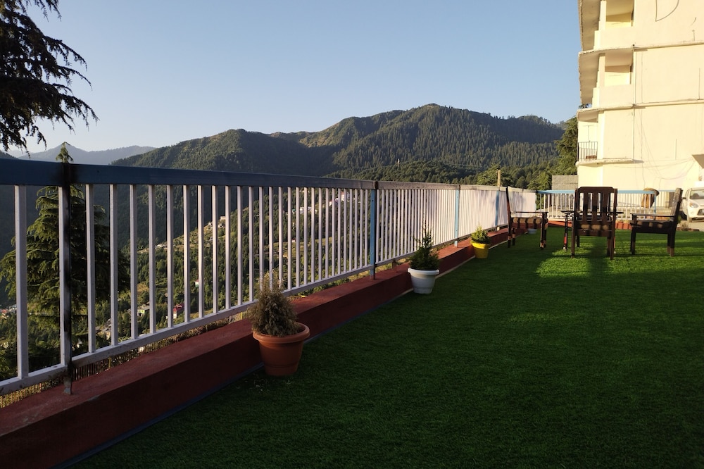 Aanantham Resort