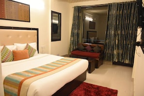 Chambre Double Supérieure, balcon, vue vallée | Fer et planche à repasser, Wi-Fi gratuit, draps fournis