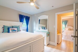 2 bedrooms, iron/ironing board, travel cot, free WiFi