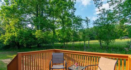 Newly remodeled luxury cottage with mountain views