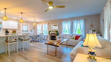 Smart-tv en een open haard