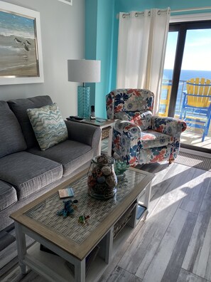 تلفزيون ذكي، مشغل دي في دي، مكتبة فيديو