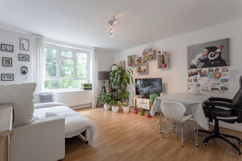 Stylish 1 Bedroom Apartment Near Clapham Junction